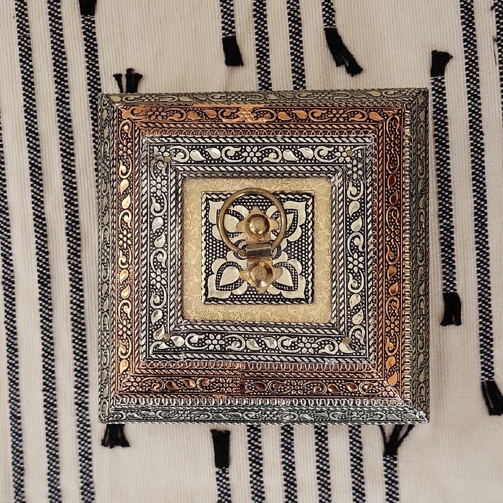 Gorgrous Foil And Wood Box Anthropologie Style Make Offer